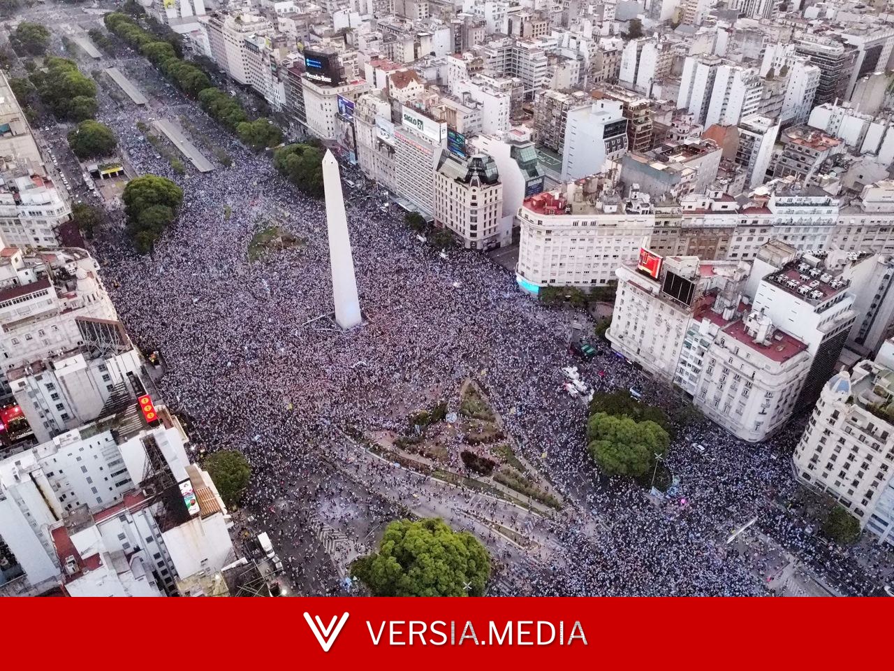 Governo da Argentina oferece festa na rua e helicópteros para retorno da seleção em caso de título na Copa