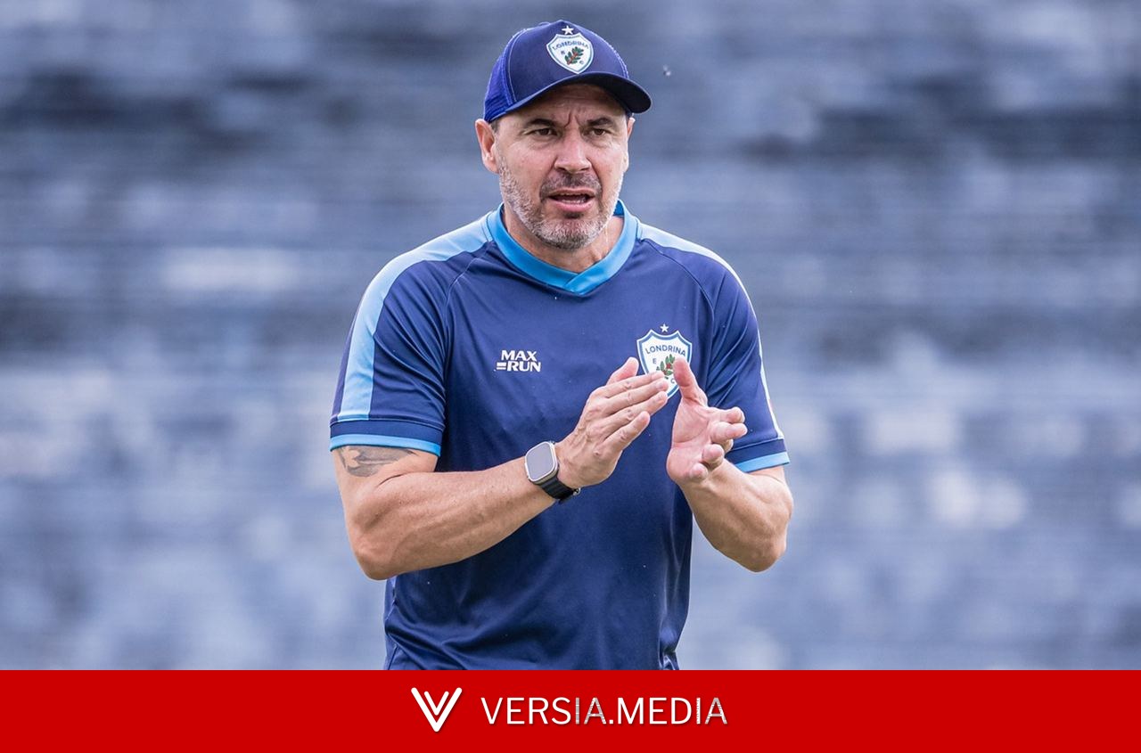 Avaí negocia com Allan Aal para ser o novo técnico do clube na sequência da Série B