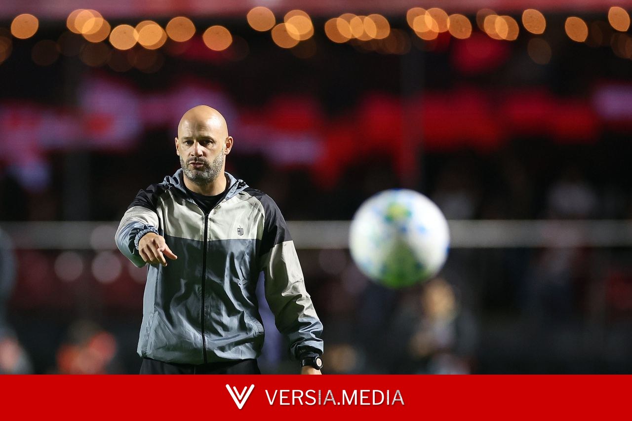 Vasco muda estratégia e prioriza contratação de técnico estrangeiro