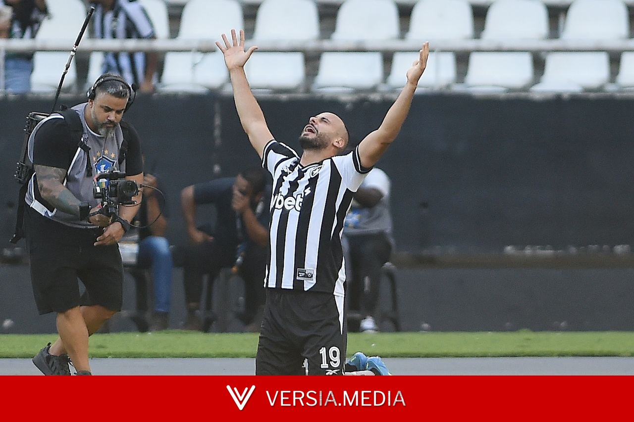 Escalação do Botafogo: Arthur Cabral está fora, e ataque pode ter jovem da base contra o Santos