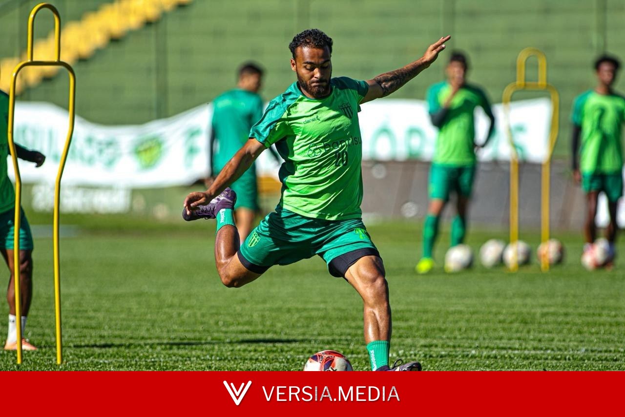 CRB encaminha a contratação do meia Estevão, ex-Internacional