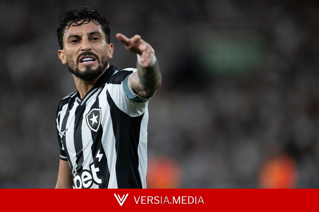 E a renovação? Saiba como a situação de Alex Telles no Botafogo pode evoluir no segundo semestre