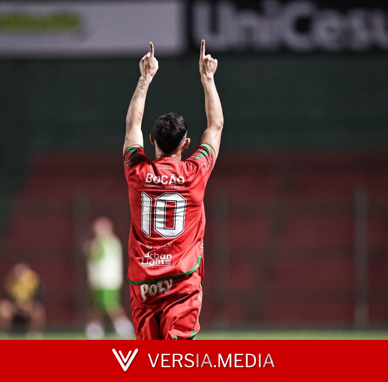Matheus Firmino marca duas vezes no fim e Velo vence São Luiz-RS de virada