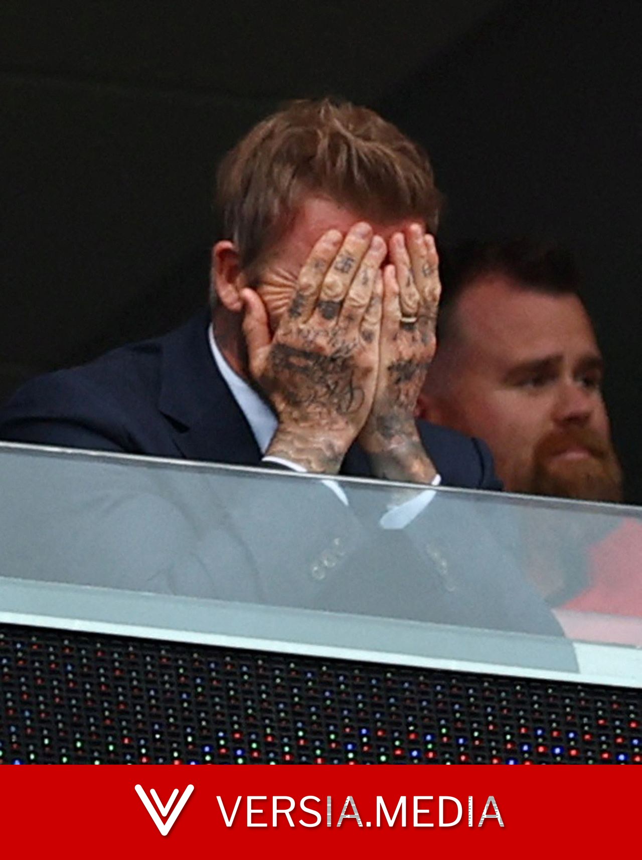 Dos sorrisos à decepção: as reações de David Beckham em empate da Inglaterra