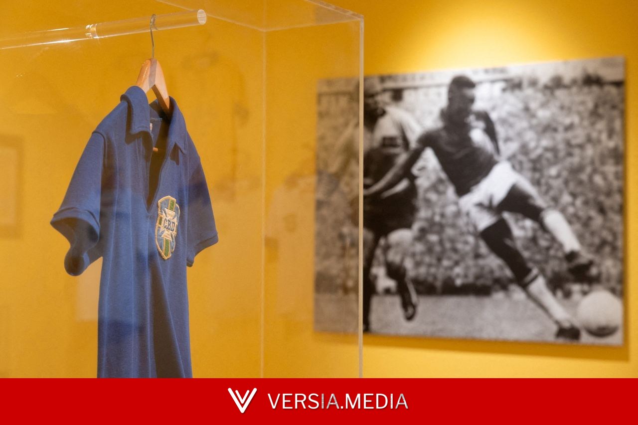 Camisa de Pelé na final da Copa de 1958 é leiloada por R$ 25 milhões