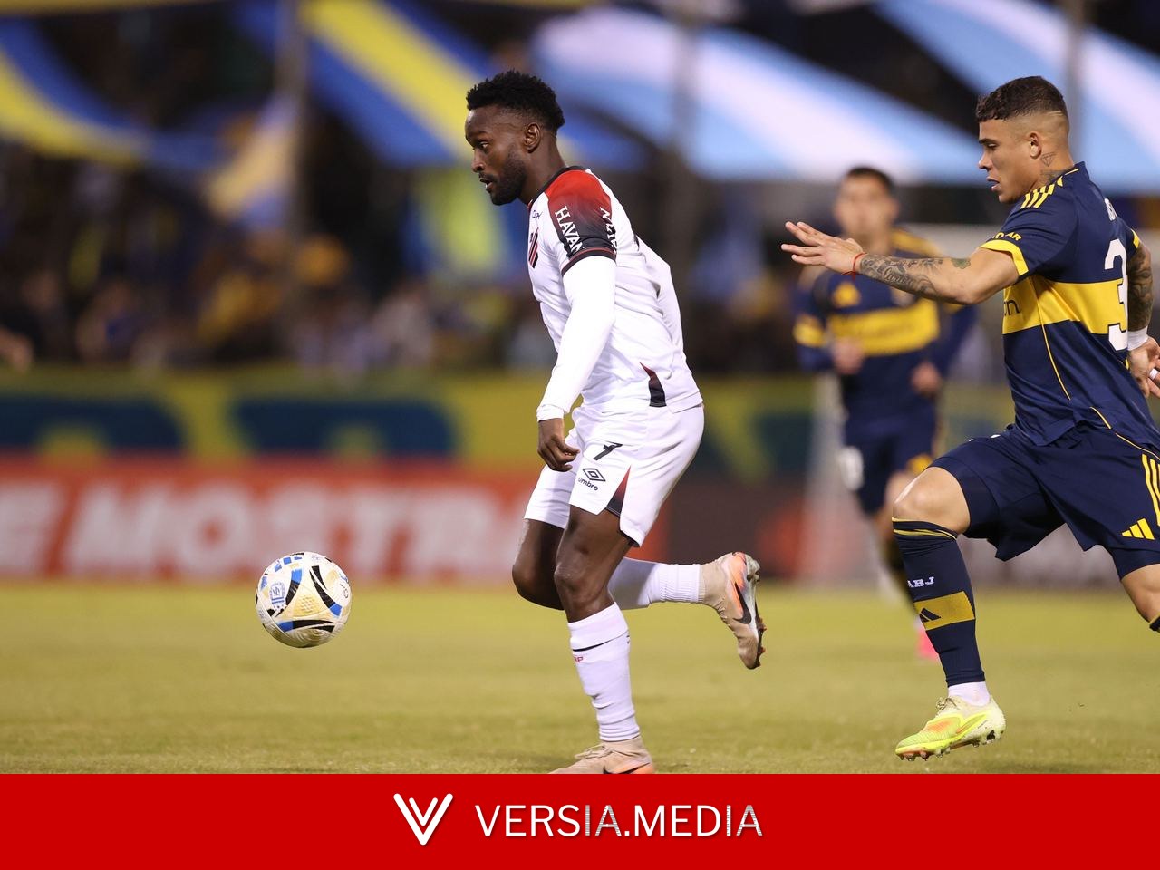 Athletico quase não cria contra o Boca no primeiro tempo, e expulsão muda etapa final; análise