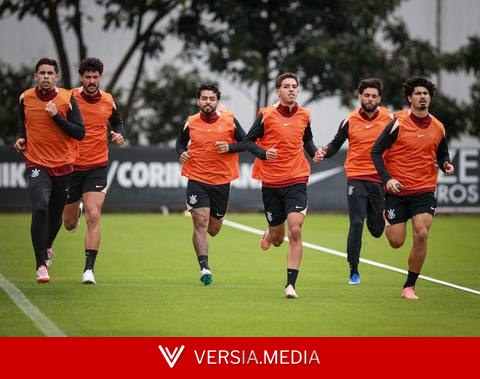 Corinthians se reapresenta com três desfalques e inicia preparação para o segundo semestre