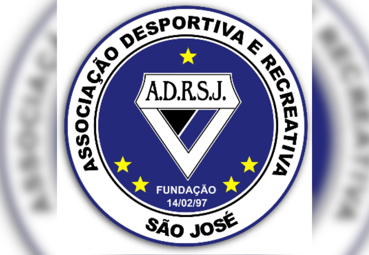 Qual é mais bonito? Compare e vote em qual o melhor escudo do São José