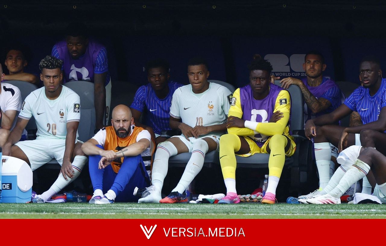 Mbappé faz gelo no pé depois de ser substituído em vitória da França na Copa do Mundo
