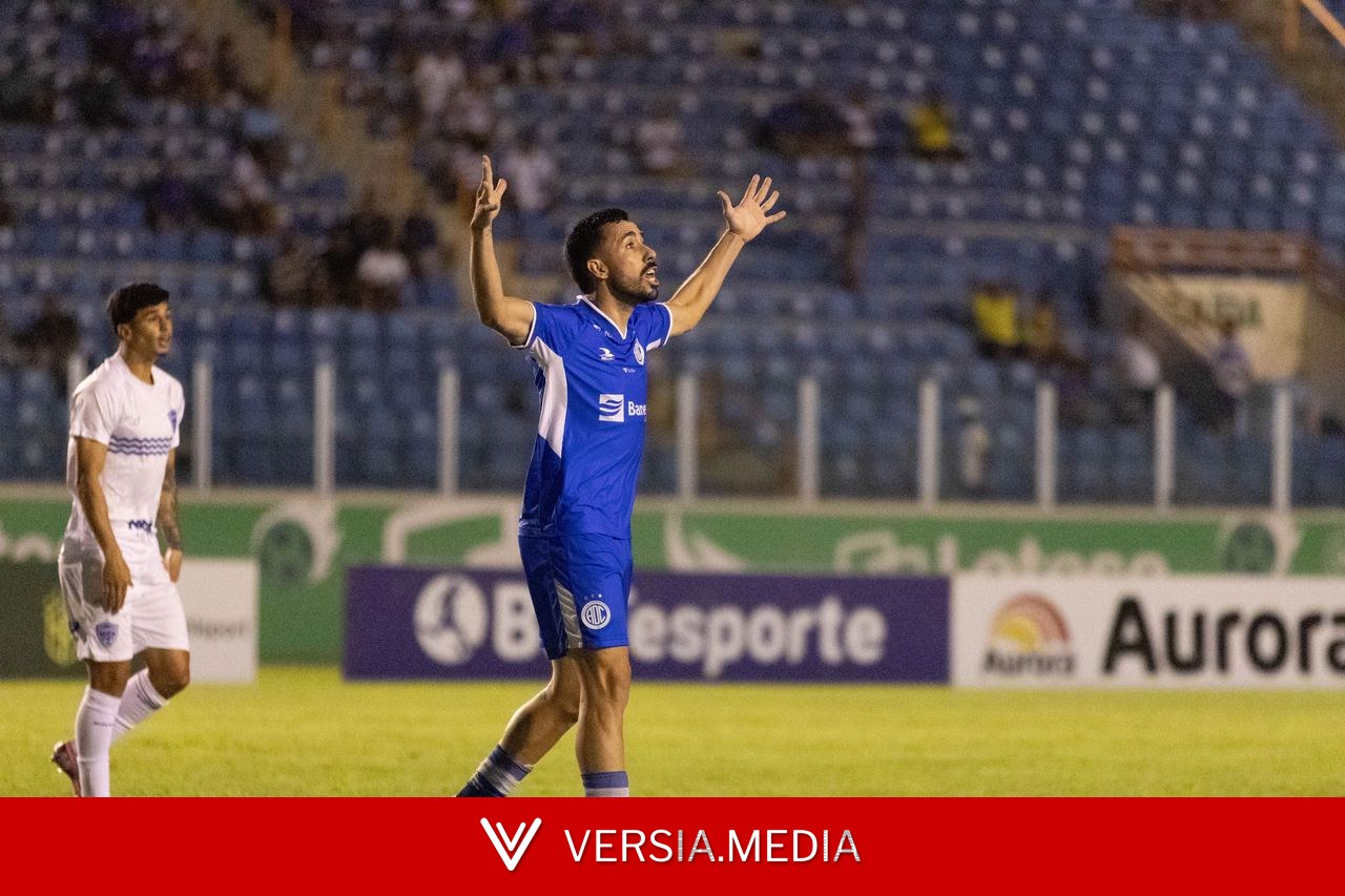 Maikon Aquino chega ao terceiro gol e assume artilharia do Confiança na Série C