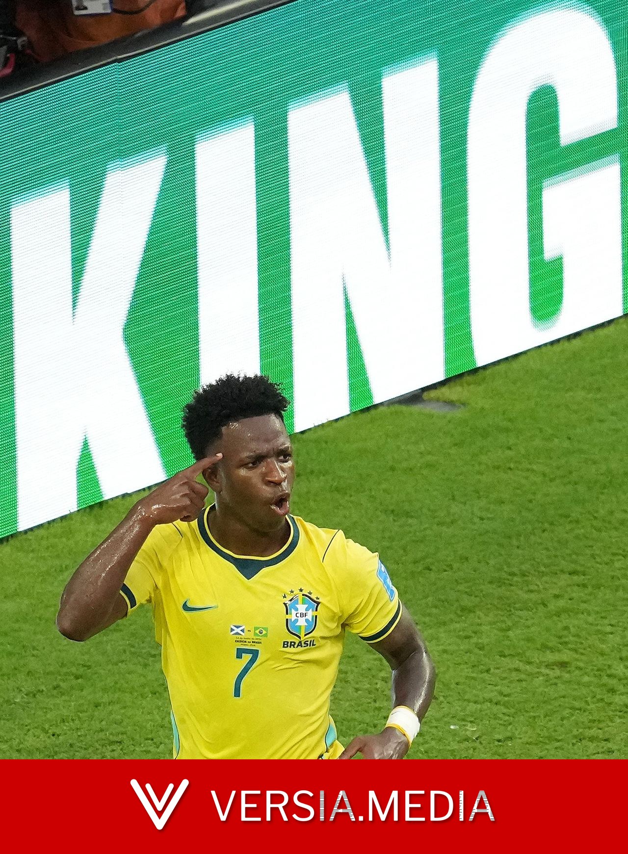 Aura e profecia: fotos de Vini Jr. na vitória do Brasil viralizam nas redes