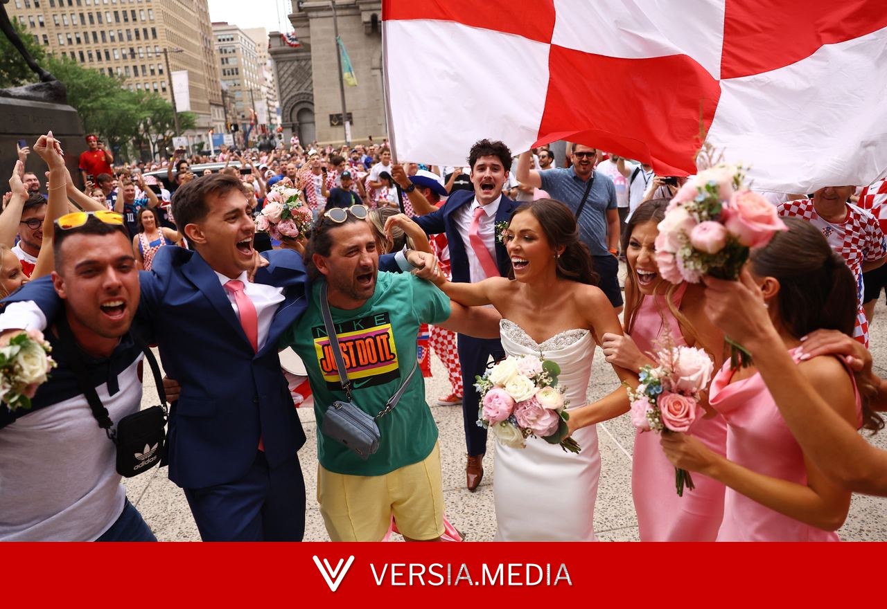 Torcedores da Croácia desfilam em Filadélfia e participam até de casamento
