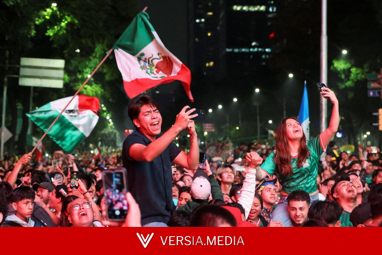 Mexicanos preparam mosaico de bandeiras para Inglaterra reviver o 