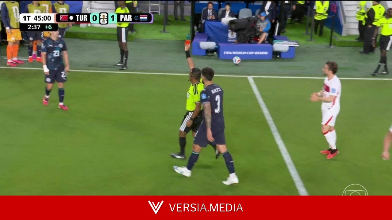 Técnico do Paraguai volta a criticar expulsão de meia: